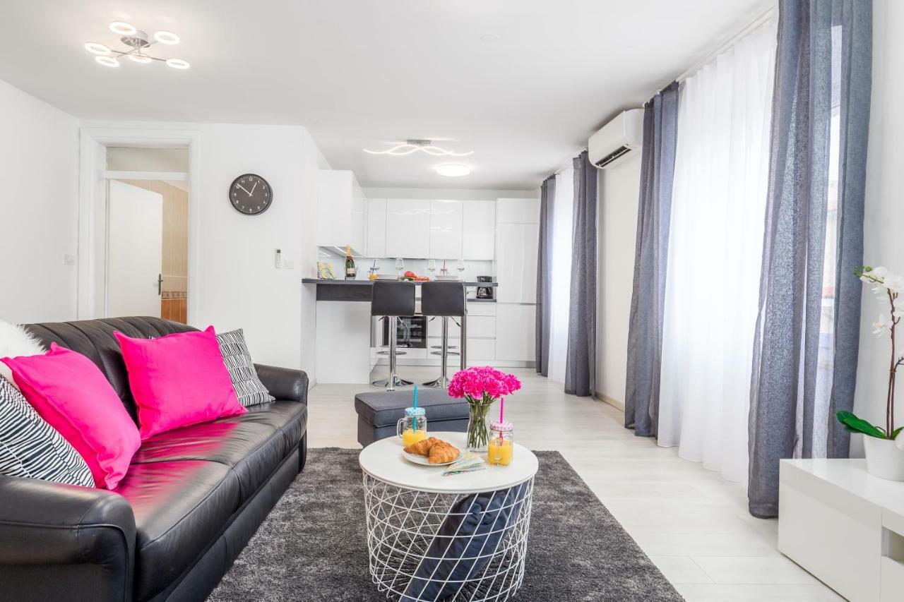 Apartment City Point ริเยกา ภายนอก รูปภาพ